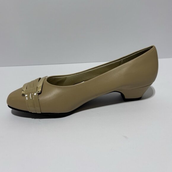Soft Style Women’s Pleats Be With You Block Heel Pumps, Size 8 M - Picture 2 of 7